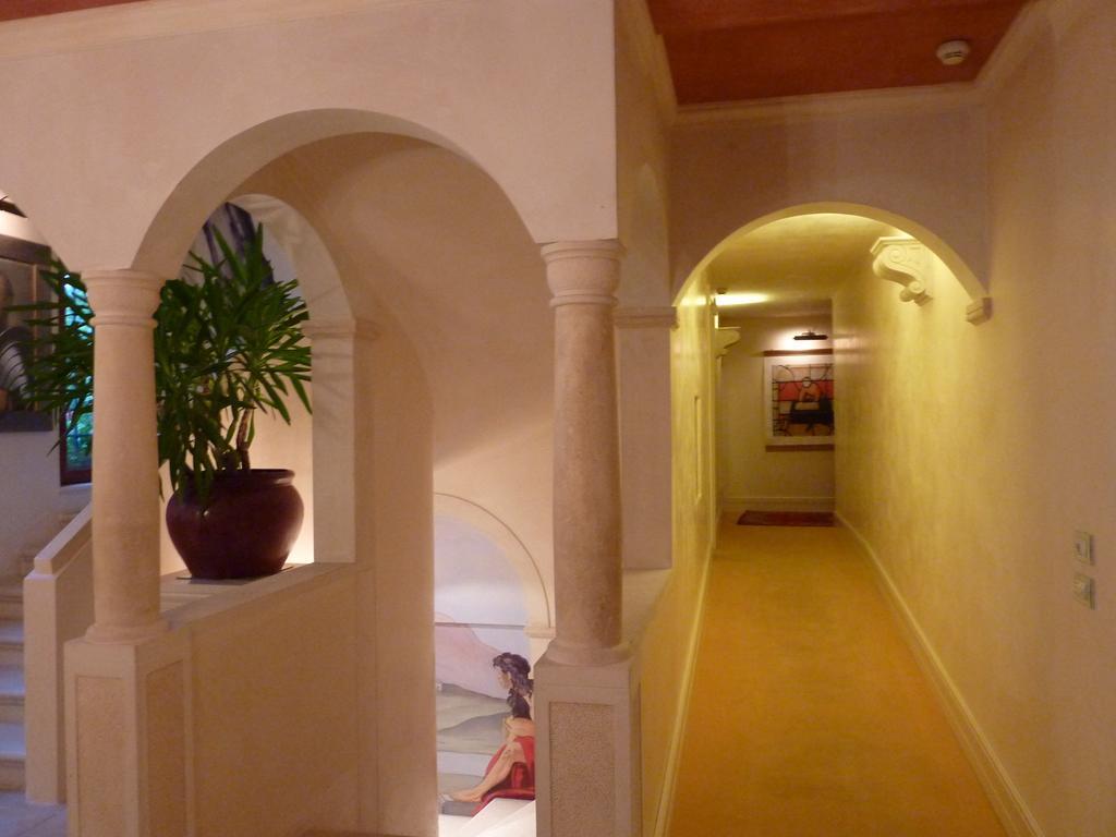 Charming Hotel Dei Chiostri Follina ภายนอก รูปภาพ