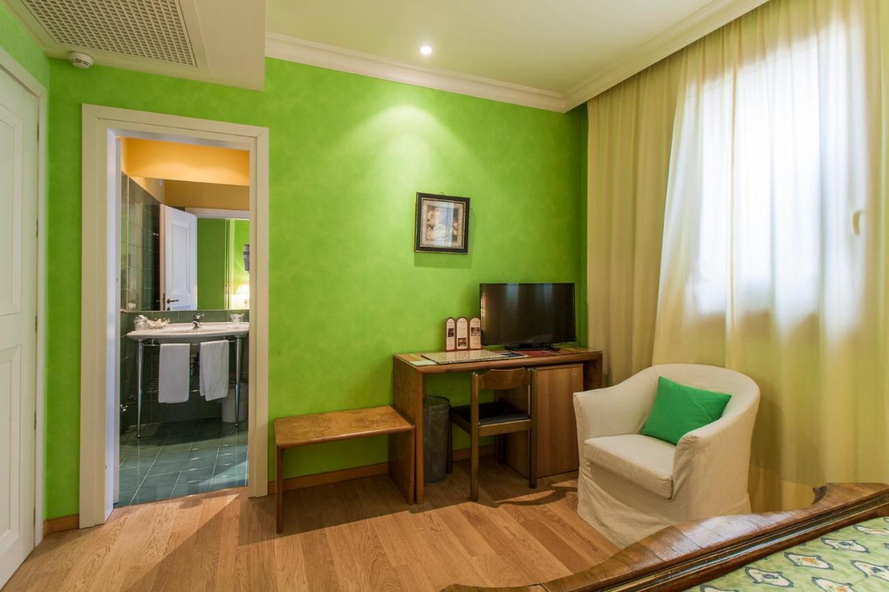 Charming Hotel Dei Chiostri Follina ภายนอก รูปภาพ
