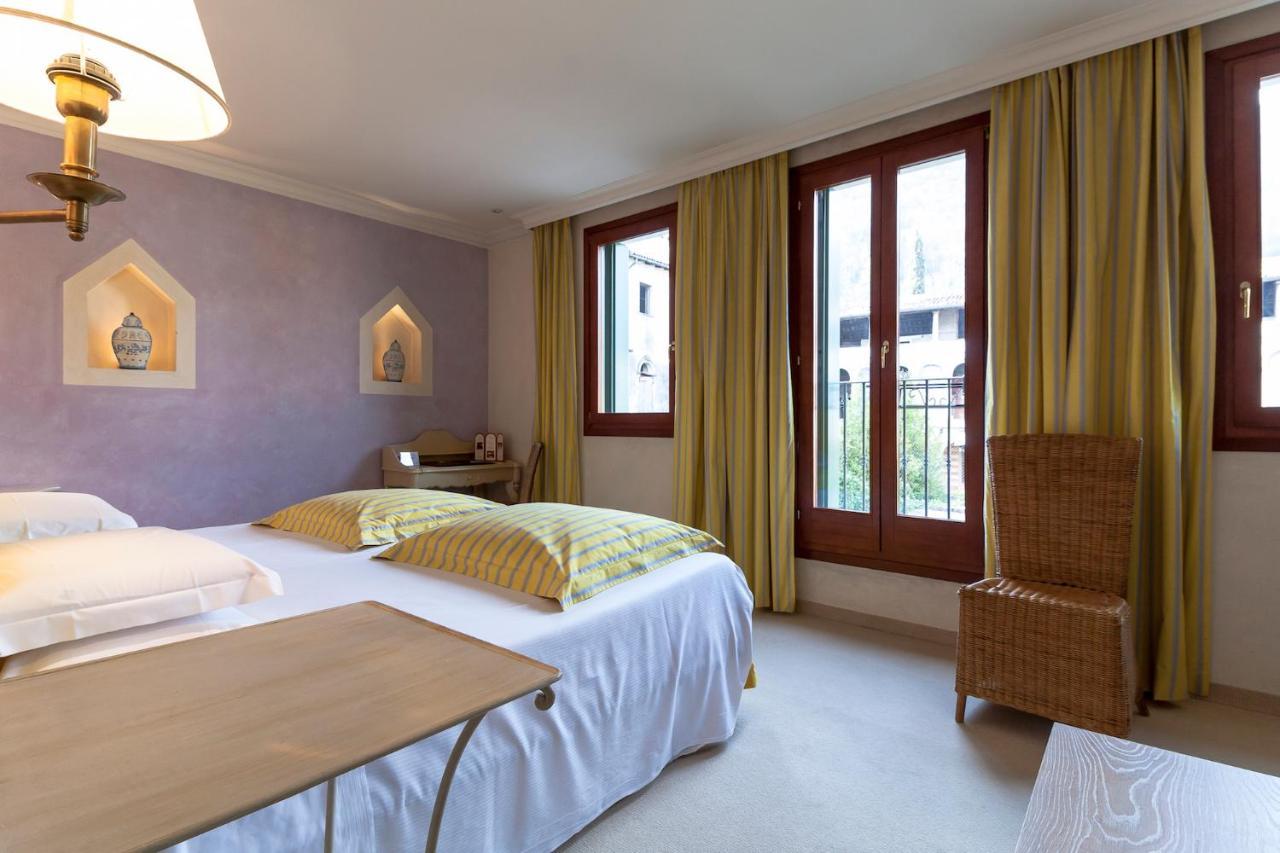 Charming Hotel Dei Chiostri Follina ภายนอก รูปภาพ